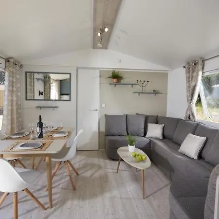 Grand Mobil Confort Es 93 * Frejus
